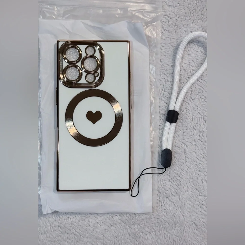 Luxury Case for iPhone 16 Pro White/Gold Square Design with MagSafe strap
